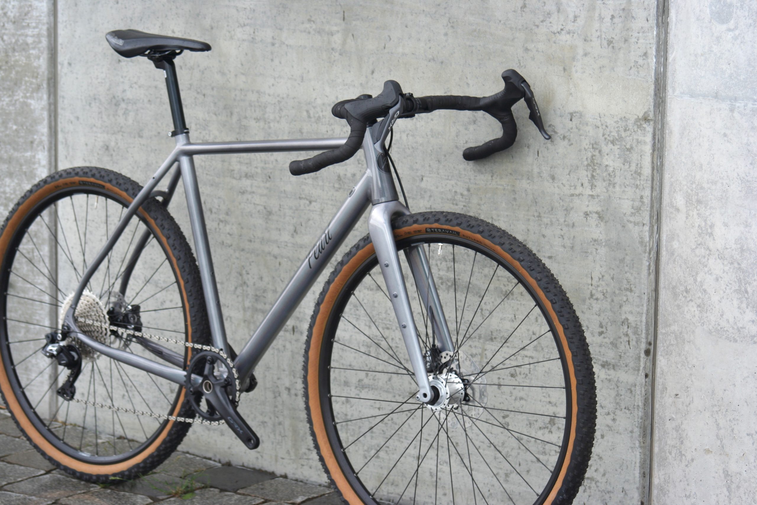 Pearl GRIT GRAVEL BIKE GRX Di2 - Image 2