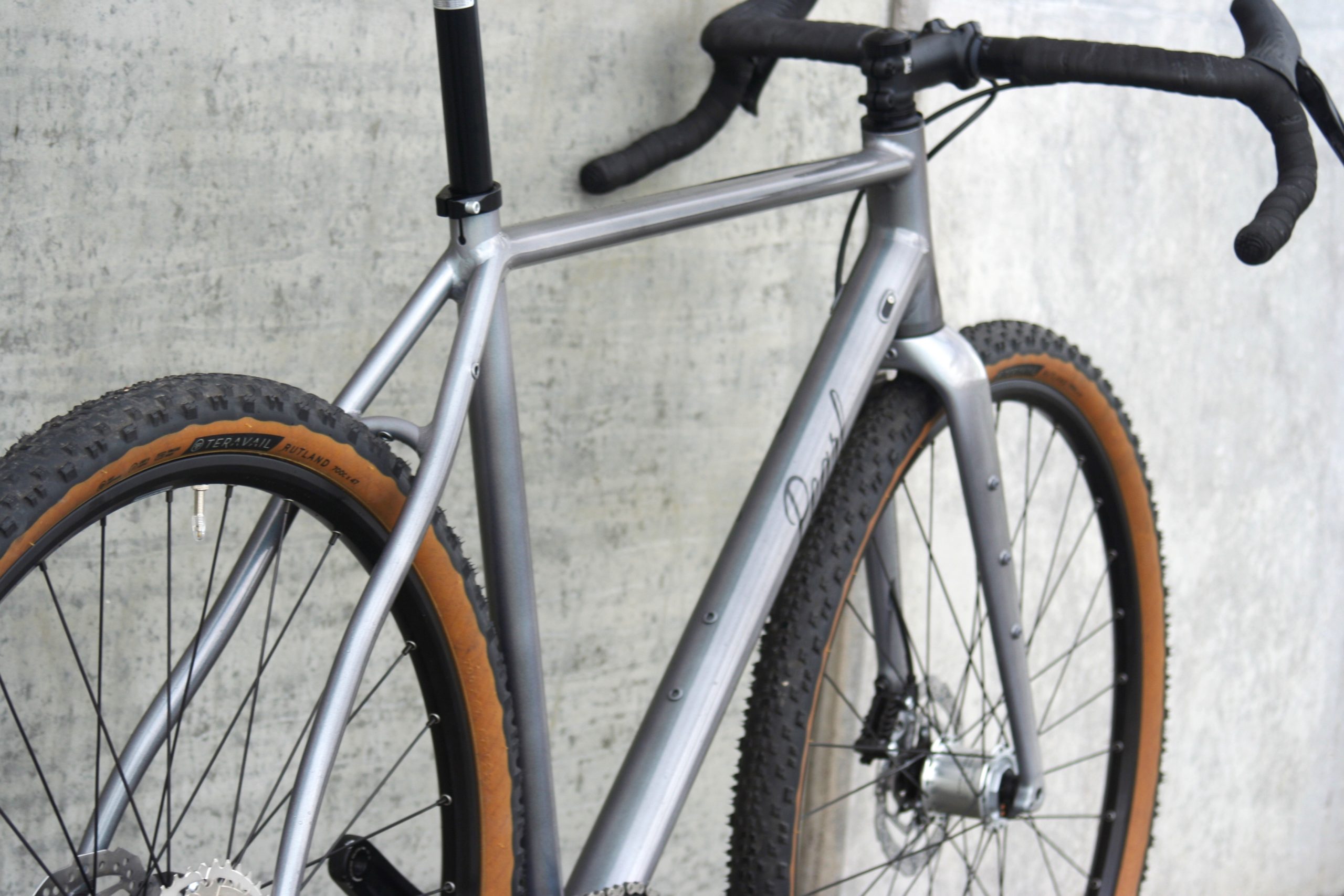 Pearl GRIT GRAVEL BIKE GRX Di2 - Image 3